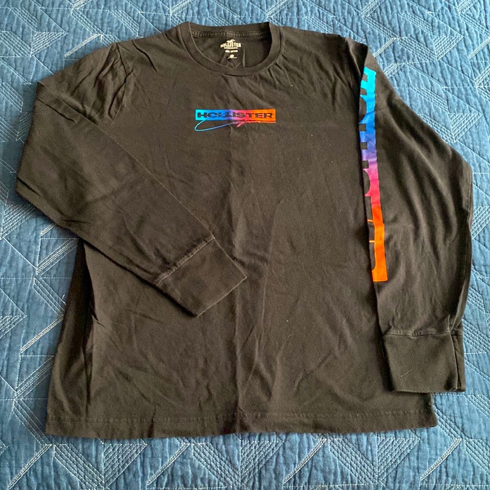 Hollister long sleeve t-shirt (L)